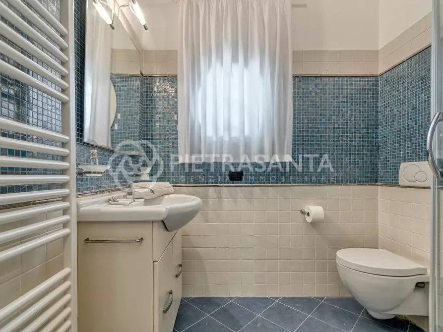 Immagine 32 di Villa in affitto  a Forte Dei Marmi