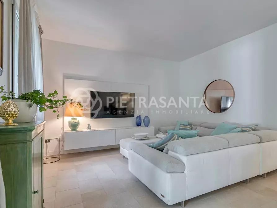 Immagine 25 di Villa in affitto  a Forte Dei Marmi