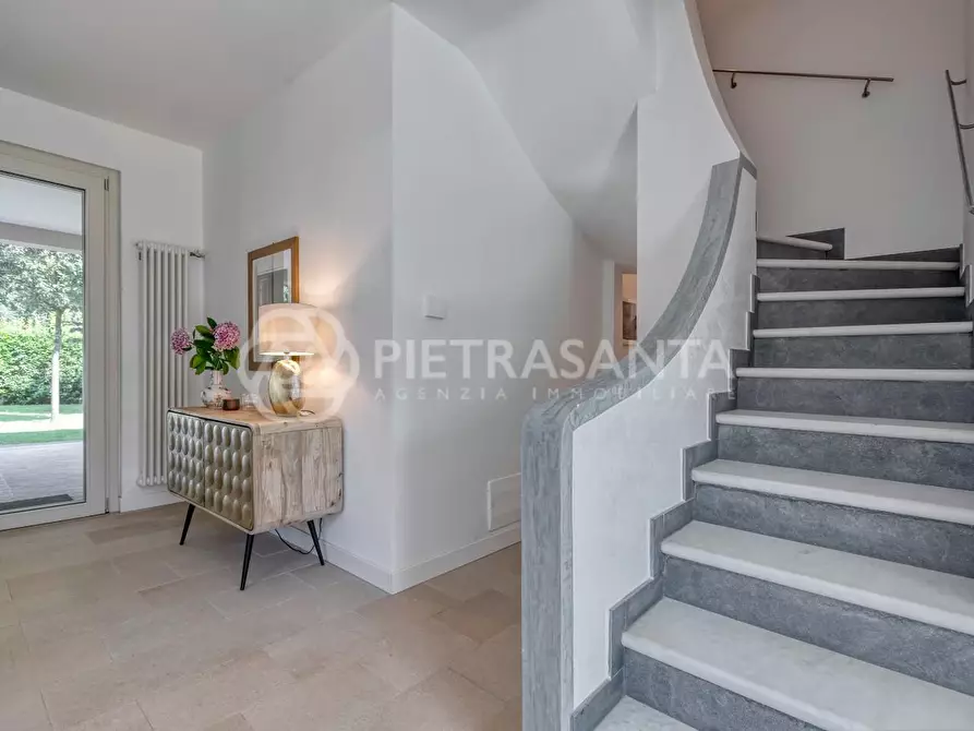 Immagine 18 di Villa in affitto  a Forte Dei Marmi