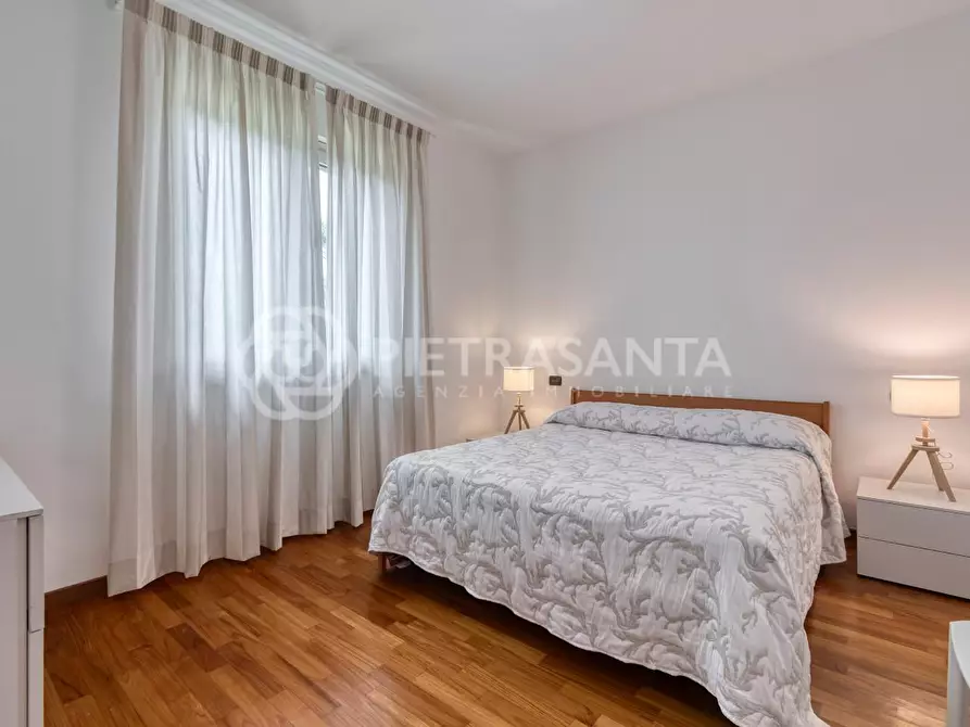 Immagine 54 di Villa in affitto  a Forte Dei Marmi