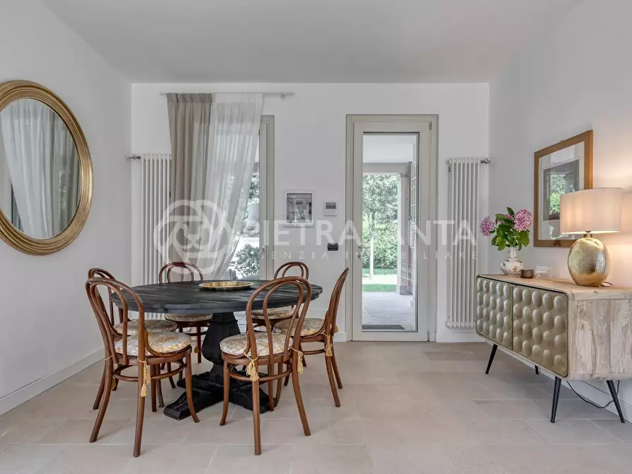Immagine 17 di Villa in affitto  a Forte Dei Marmi