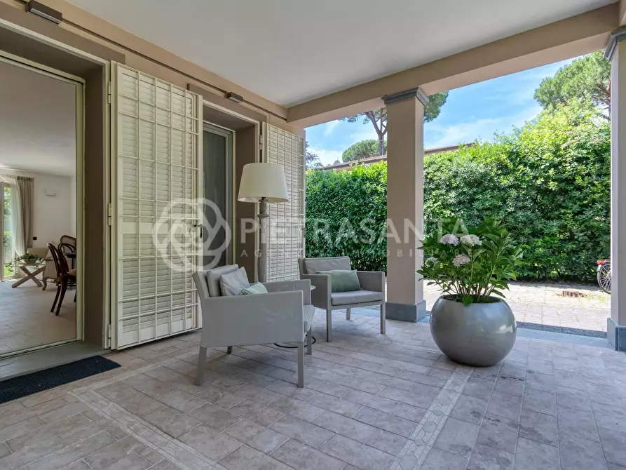 Immagine 83 di Villa in affitto  a Forte Dei Marmi