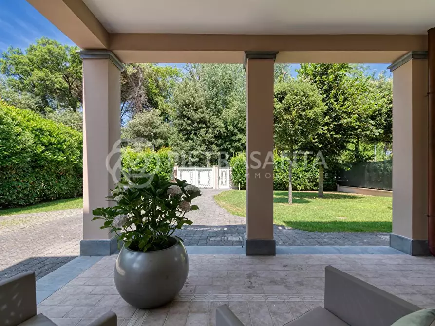 Immagine 85 di Villa in affitto  a Forte Dei Marmi