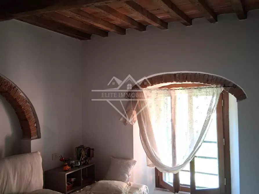 Immagine 20 di Appartamento in vendita  a Carrara