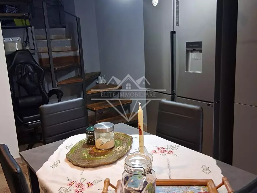 Immagine 4 di Appartamento in vendita  a Carrara