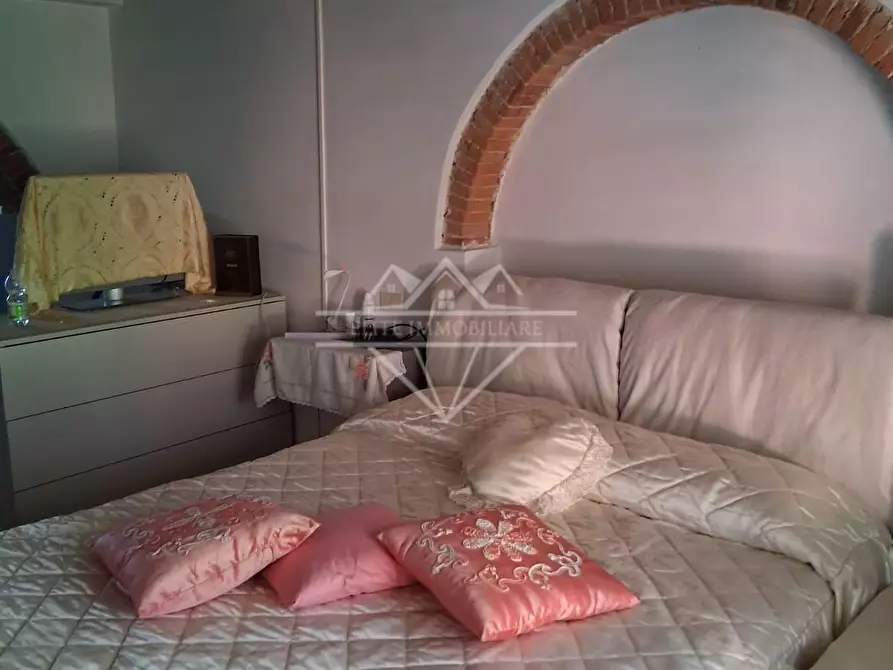 Immagine 19 di Appartamento in vendita  a Carrara