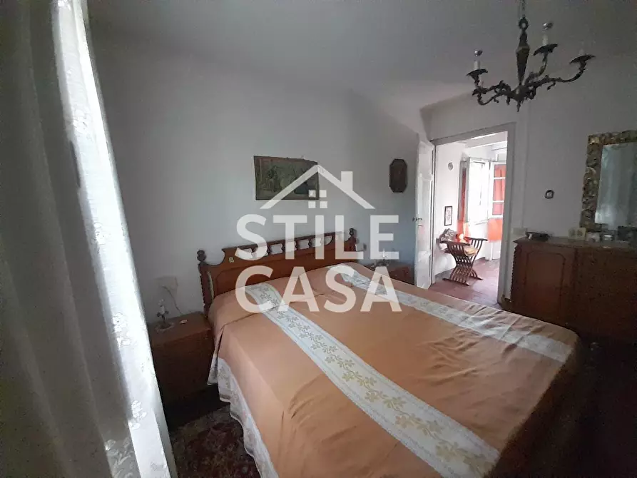 Immagine 14 di Casa colonica in vendita  a Capannori