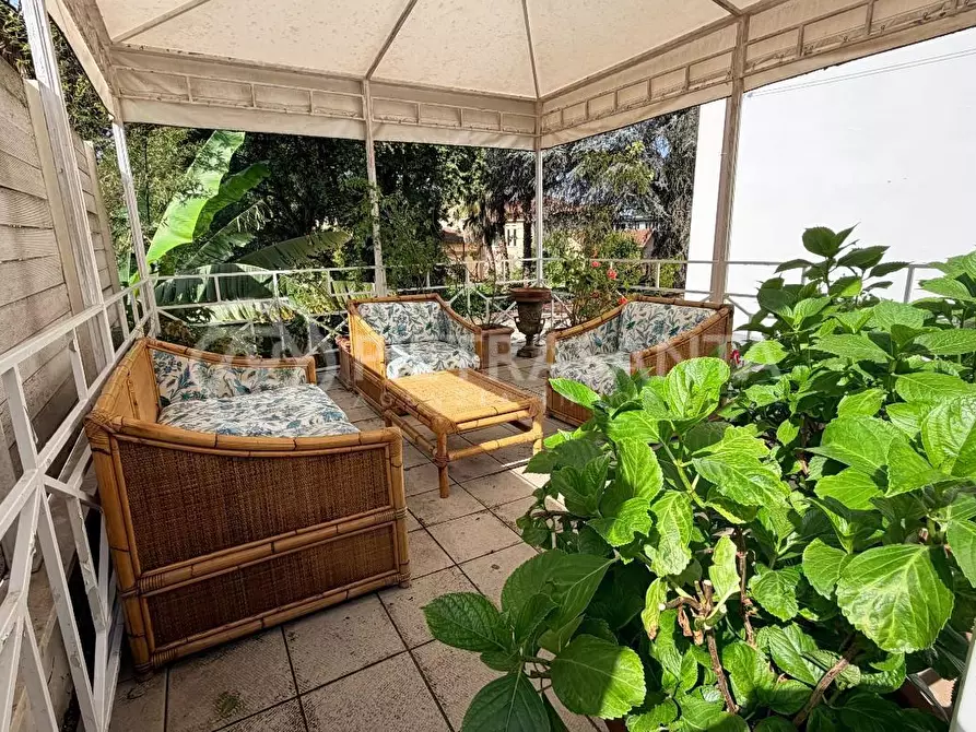 Immagine 12 di Appartamento in vendita  a Pietrasanta