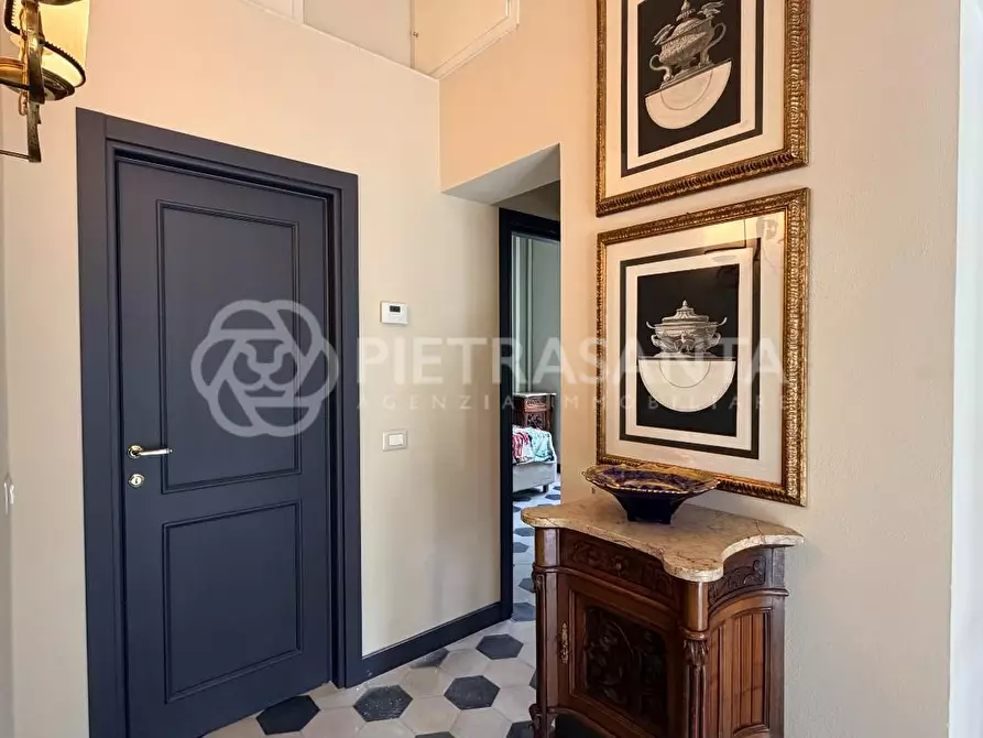 Immagine 30 di Appartamento in vendita  a Pietrasanta