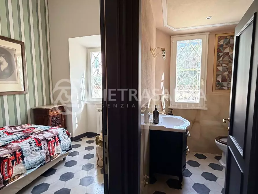 Immagine 33 di Appartamento in vendita  a Pietrasanta