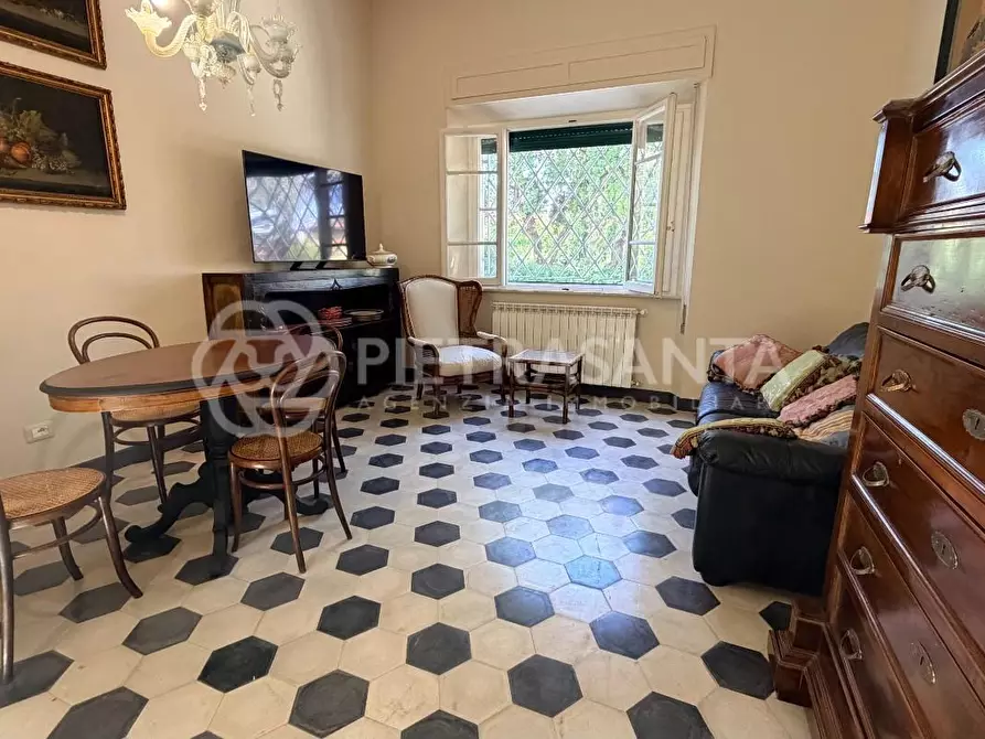 Immagine 29 di Appartamento in vendita  a Pietrasanta