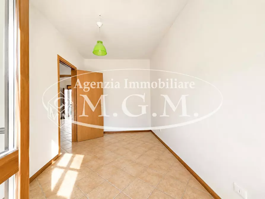 Immagine 13 di Appartamento in vendita  a Santa Maria A Monte