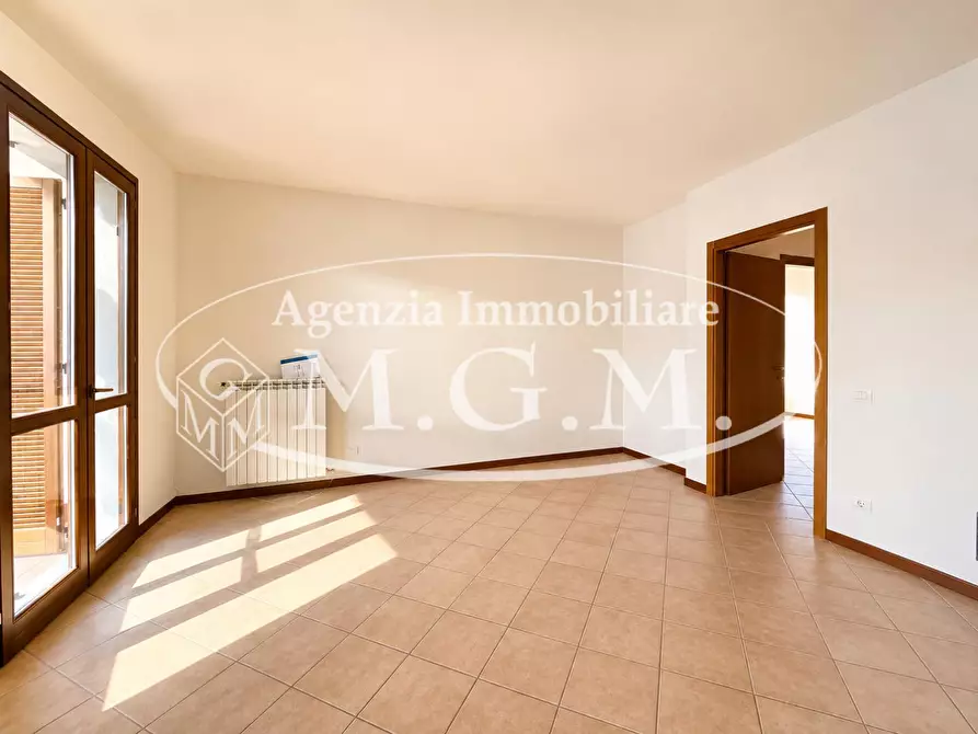 Immagine 10 di Appartamento in vendita  a Santa Maria A Monte