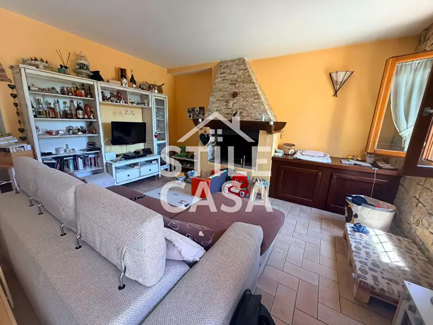 Immagine 1 di Casa bifamiliare in vendita  a Altopascio