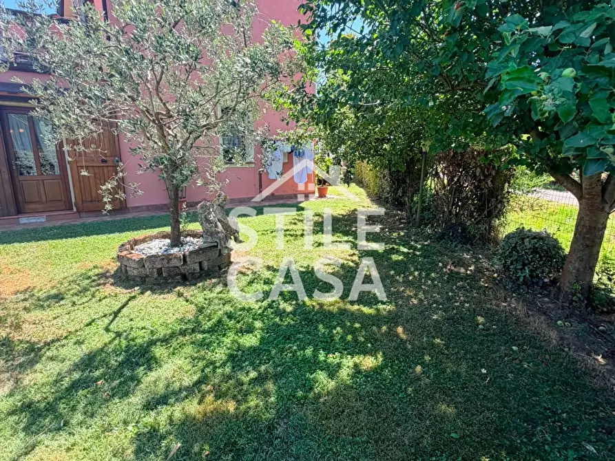 Immagine 31 di Casa bifamiliare in vendita  a Altopascio
