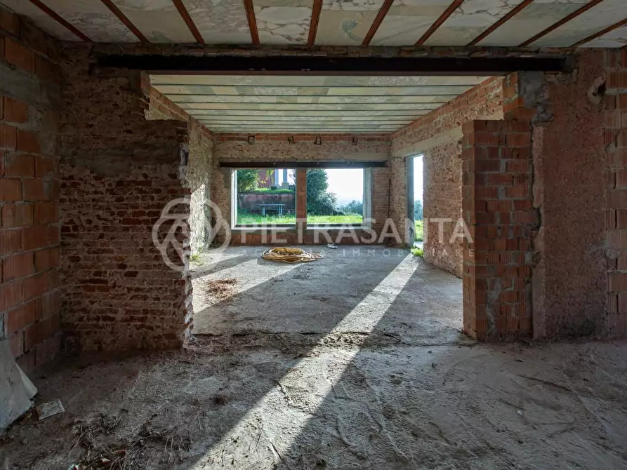 Immagine 9 di Villa in vendita  a Pietrasanta