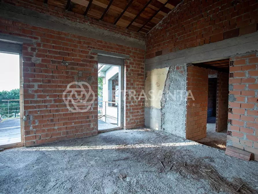 Immagine 13 di Villa in vendita  a Pietrasanta