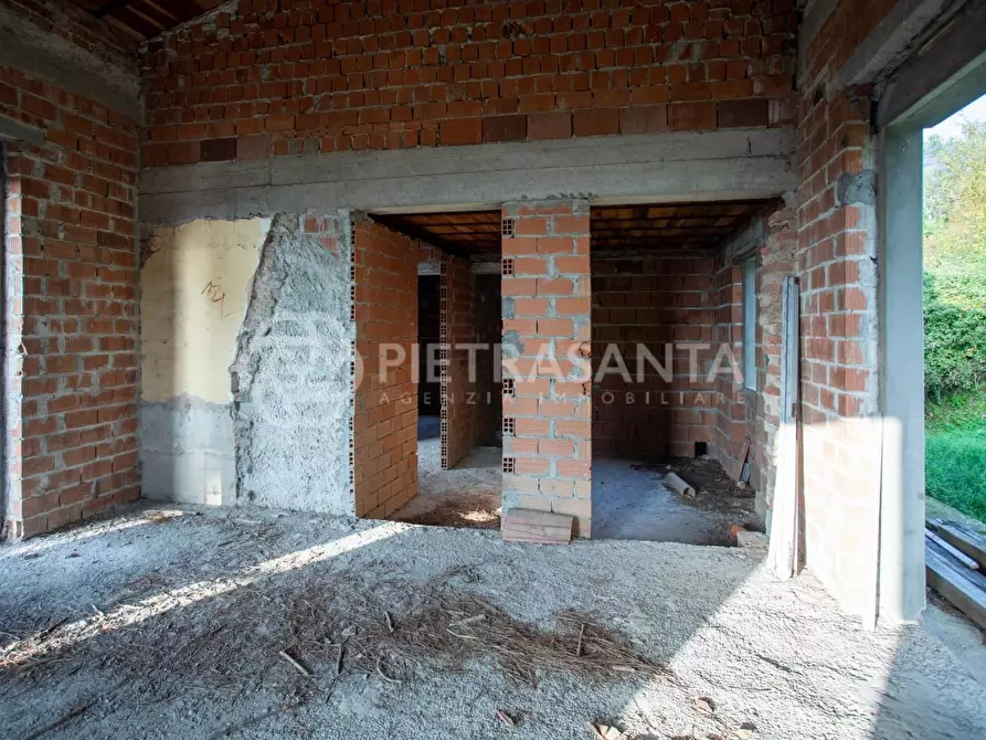 Immagine 14 di Villa in vendita  a Pietrasanta