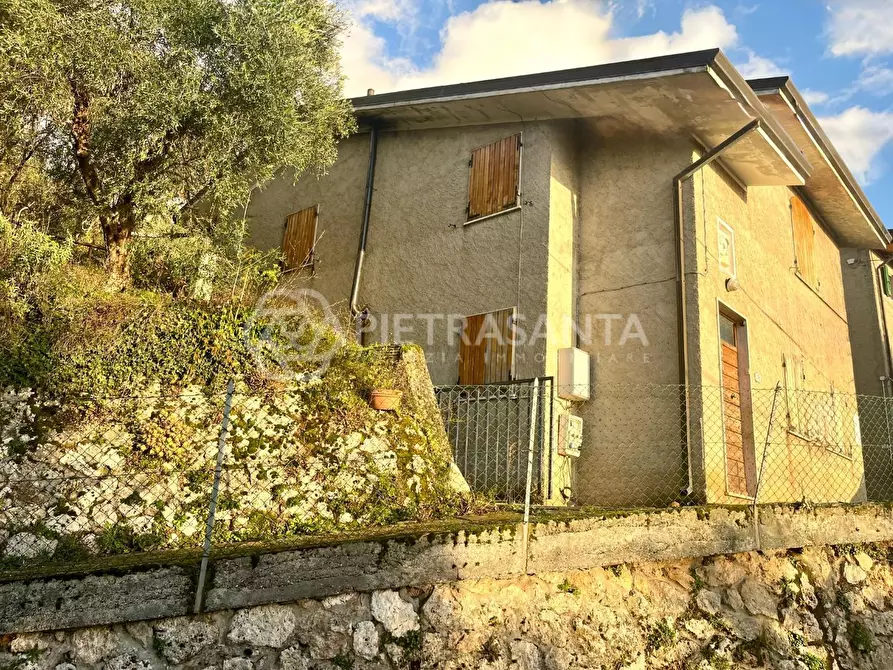 Immagine 1 di Rustico / casale in vendita  a Pietrasanta