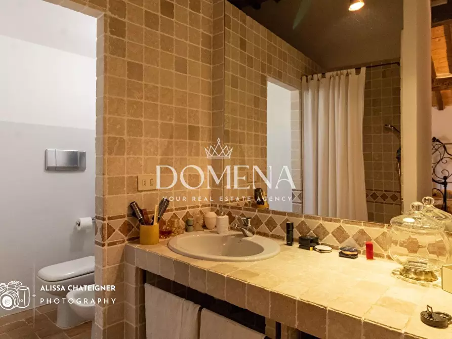 Immagine 34 di Casa colonica in vendita  a Montepulciano