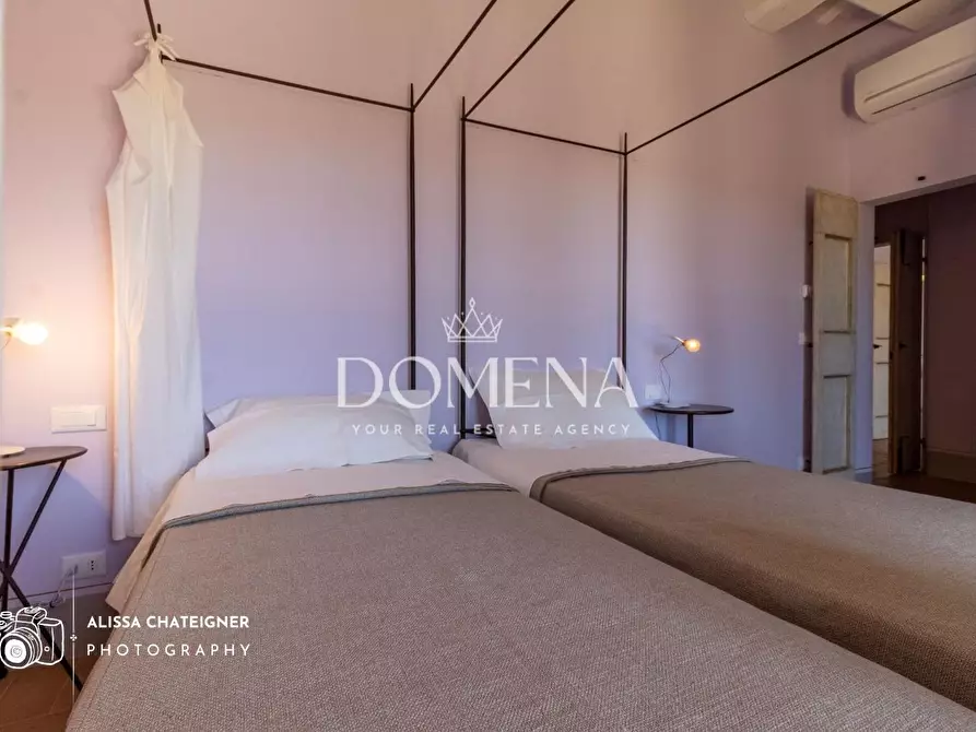 Immagine 47 di Casa colonica in vendita  a Montepulciano