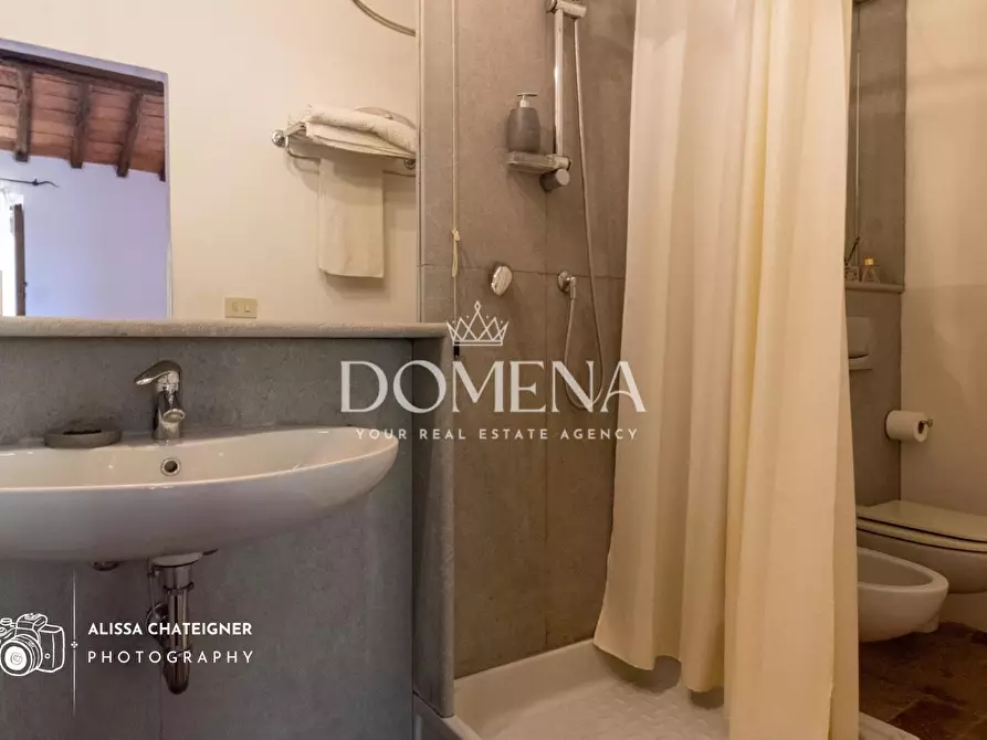 Immagine 32 di Casa colonica in vendita  a Montepulciano