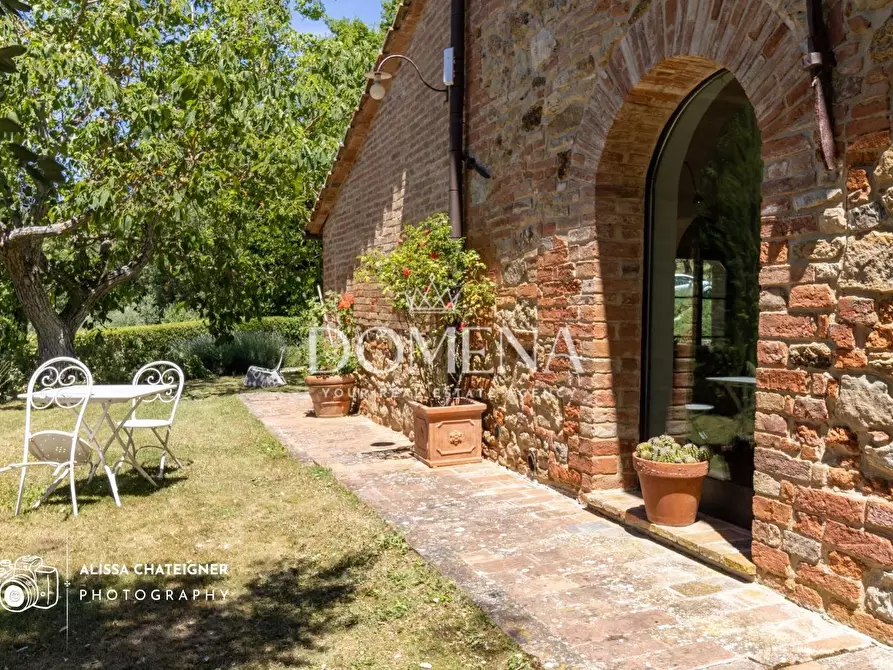 Immagine 35 di Casa colonica in vendita  a Montepulciano