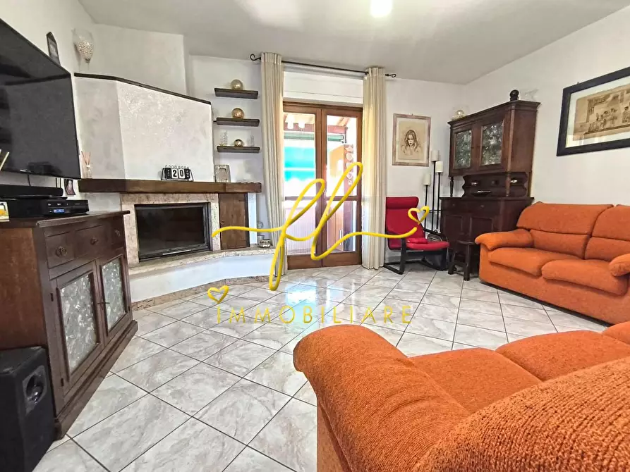 Immagine 10 di Appartamento in vendita  a Castagneto Carducci