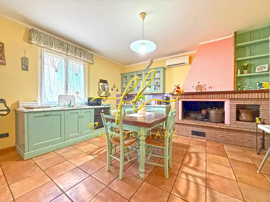 Immagine 14 di Casa colonica in vendita  a Rosignano Marittimo