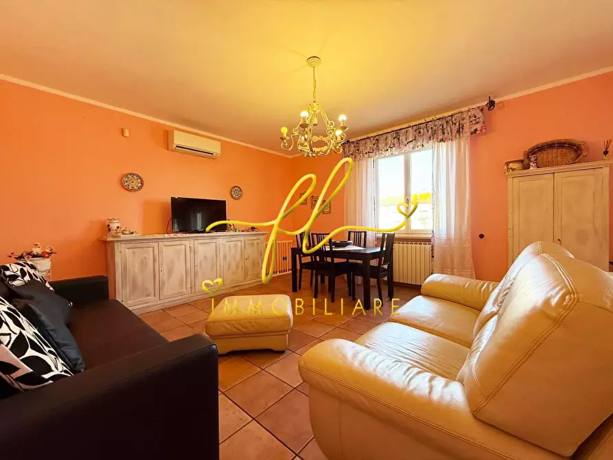 Immagine 8 di Casa colonica in vendita  a Rosignano Marittimo
