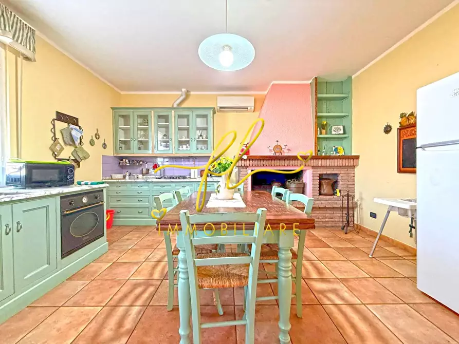 Immagine 16 di Casa colonica in vendita  a Rosignano Marittimo
