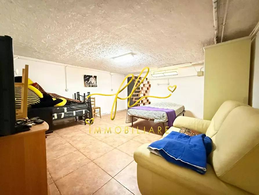 Immagine 38 di Casa colonica in vendita  a Rosignano Marittimo