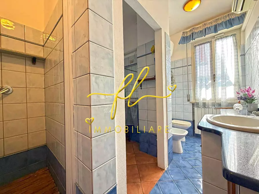 Immagine 33 di Casa colonica in vendita  a Rosignano Marittimo