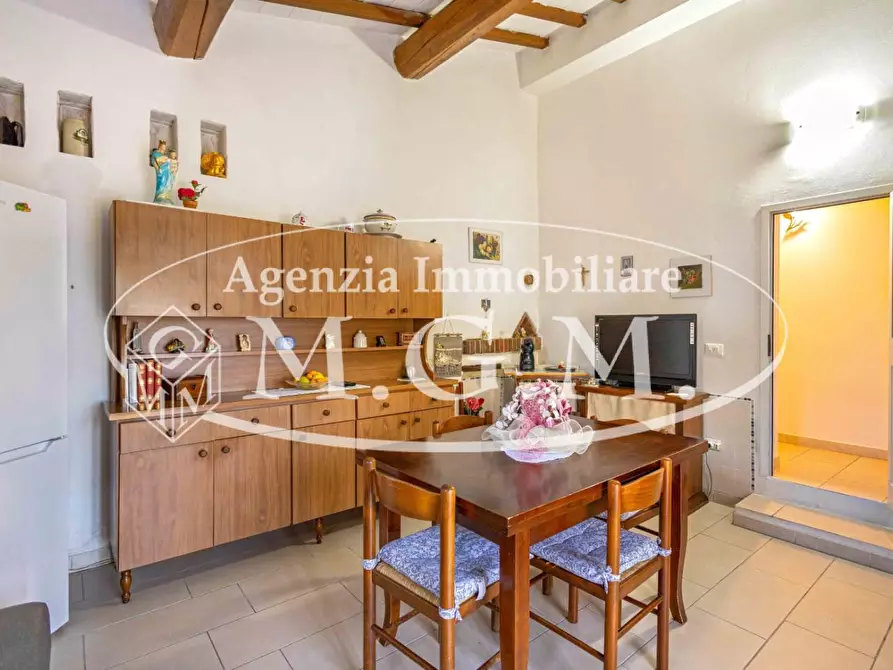 Immagine 14 di Casa indipendente in vendita  a Santa Maria A Monte