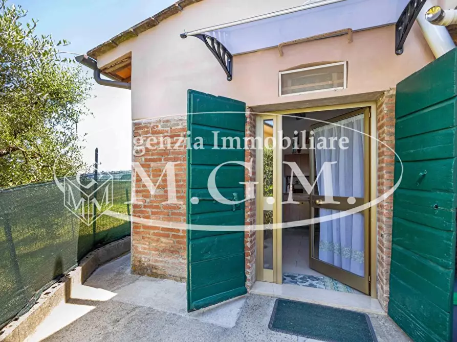 Immagine 16 di Casa indipendente in vendita  a Santa Maria A Monte