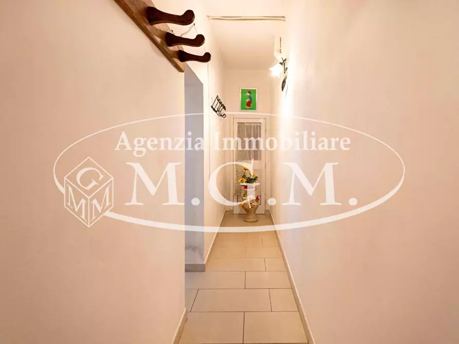 Immagine 12 di Casa indipendente in vendita  a Santa Maria A Monte