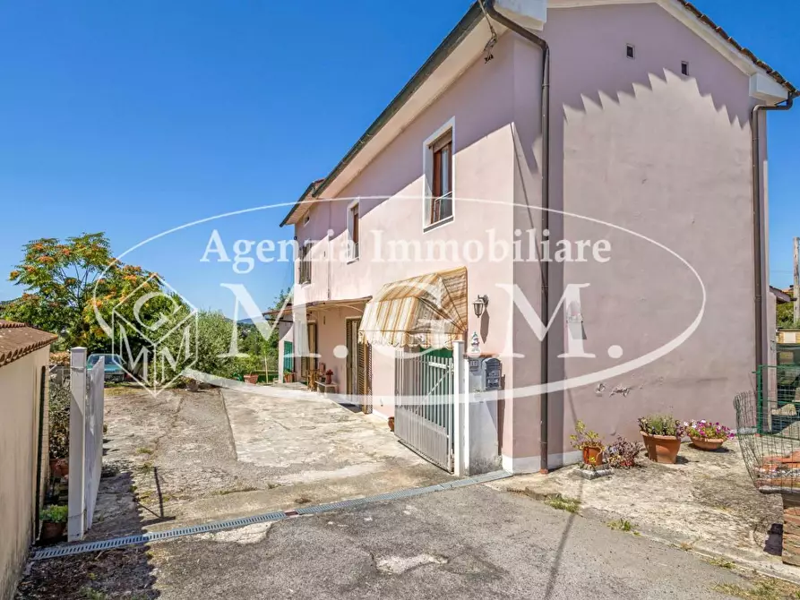 Immagine 6 di Casa indipendente in vendita  a Santa Maria A Monte