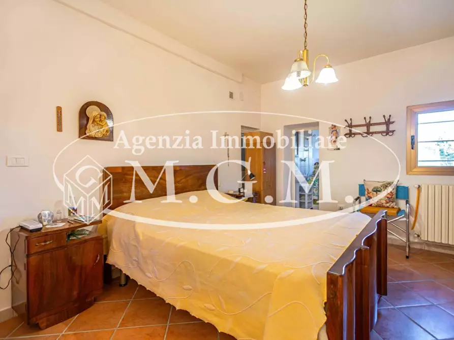 Immagine 26 di Casa indipendente in vendita  a Santa Maria A Monte