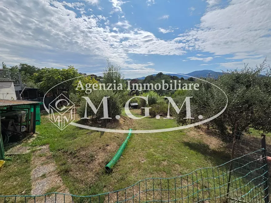 Immagine 30 di Casa indipendente in vendita  a Santa Maria A Monte