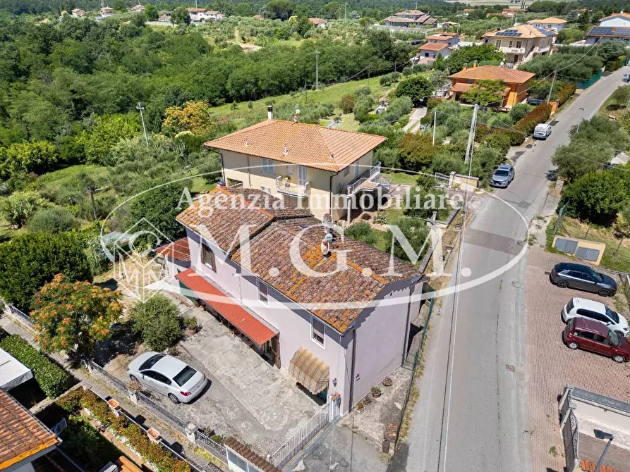 Immagine 3 di Casa indipendente in vendita  a Santa Maria A Monte