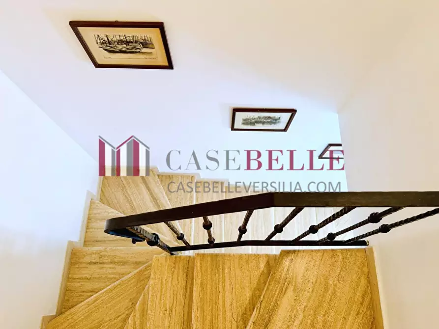 Immagine 26 di Casa trifamiliare in vendita  a Pietrasanta