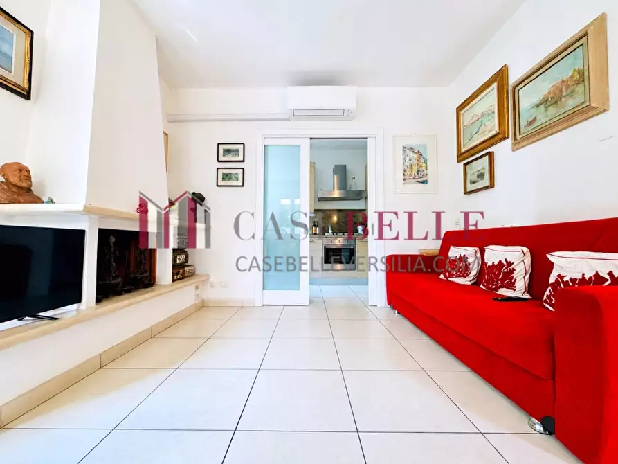 Immagine 5 di Casa trifamiliare in vendita  a Pietrasanta