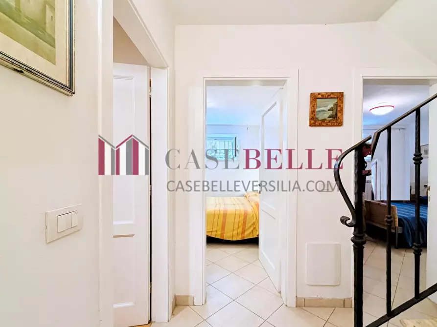 Immagine 29 di Casa trifamiliare in vendita  a Pietrasanta