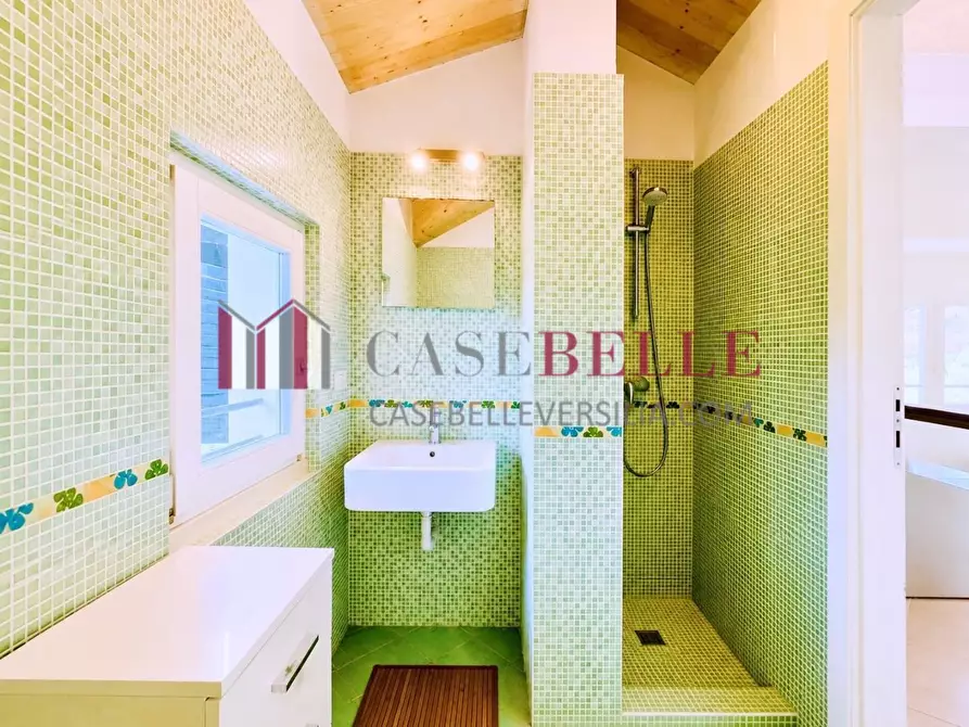 Immagine 24 di Casa trifamiliare in vendita  a Pietrasanta