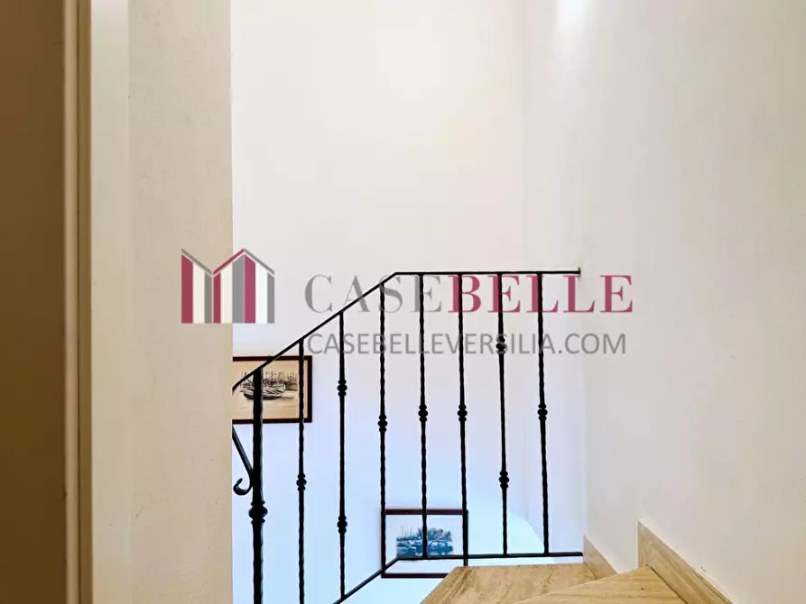Immagine 25 di Casa trifamiliare in vendita  a Pietrasanta