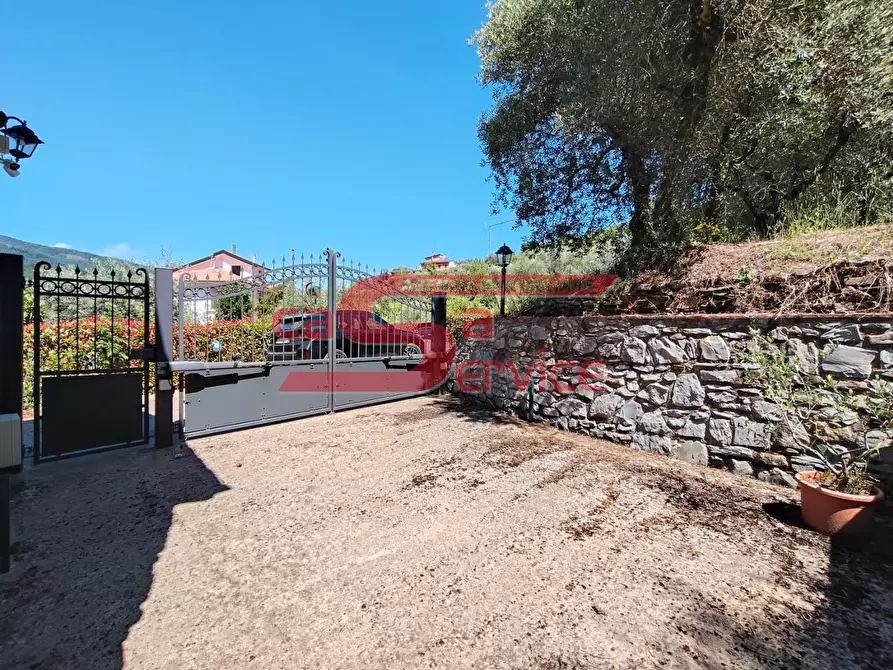 Immagine 2 di Terratetto in vendita  a Montecatini Terme