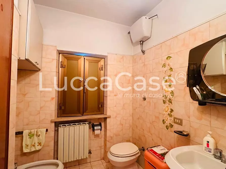 Immagine 11 di Casa indipendente in vendita  a Capannori