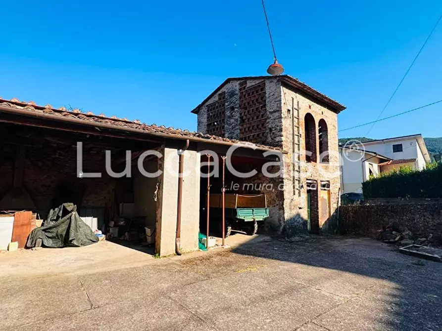 Immagine 29 di Casa indipendente in vendita  a Capannori