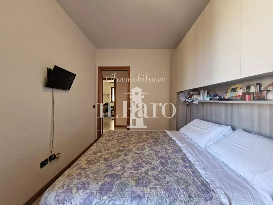 Immagine 11 di Appartamento in vendita  a Firenze
