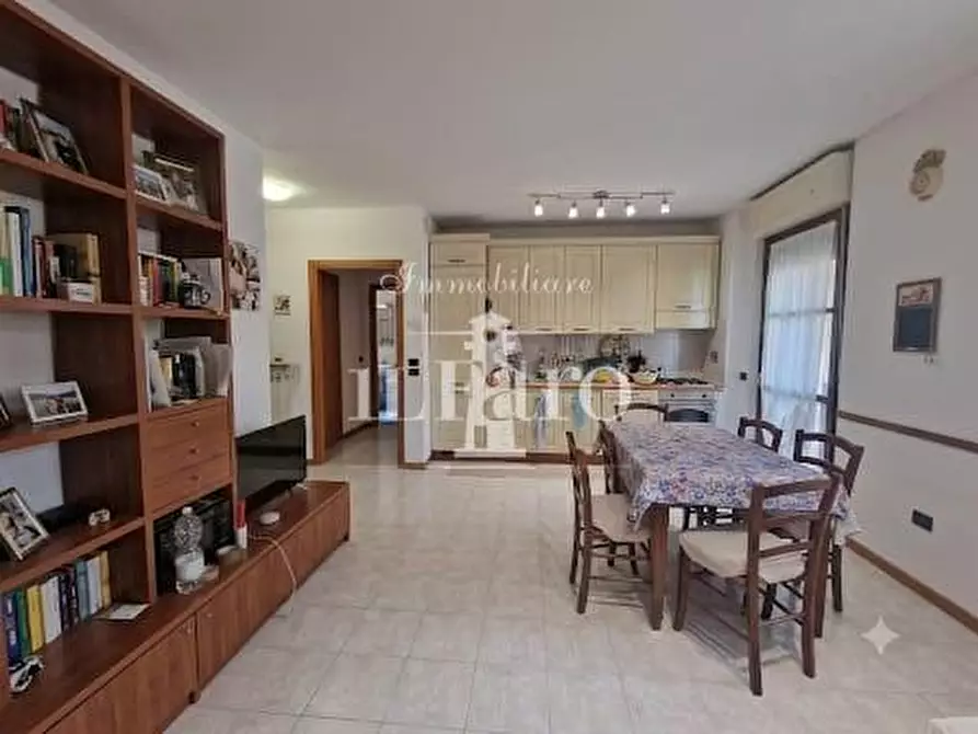 Immagine 1 di Appartamento in vendita  a Firenze